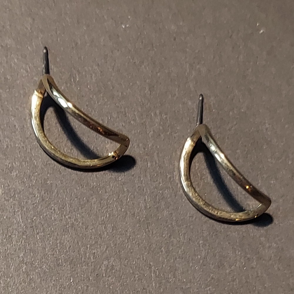 Earings